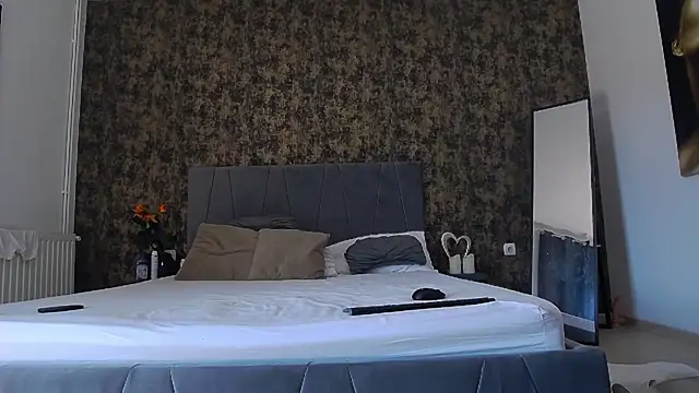 I amAhille online show from April 5, 2026, 12:12 pm