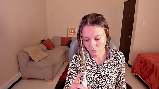 Marilyn rosse   online show from March 31, 2026, 2:08 pm