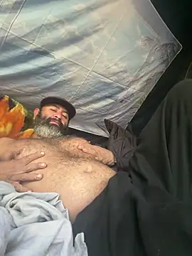 Sexydraztic869 online show from April 15, 2026, 9:37 pm