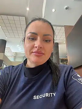 Snapshot of Simona_love777 chatting on April 10, 2026, 8:27 pm Simona love777 online show from April 10, 2026, 8:27 pm