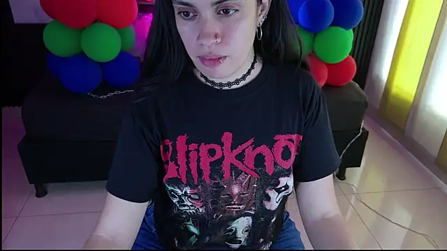 Darkrisnah online show from July 16, 2026, 9:01 pm