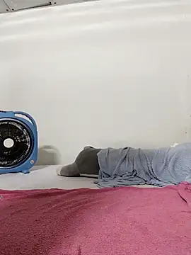 Jeryy68 online show from April 13, 2026, 7:45 am