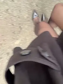 Snapshot of Lola666999 chatting on April 1, 2026, 6:48 am Lola666999 online show from April 1, 2026, 6:48 am