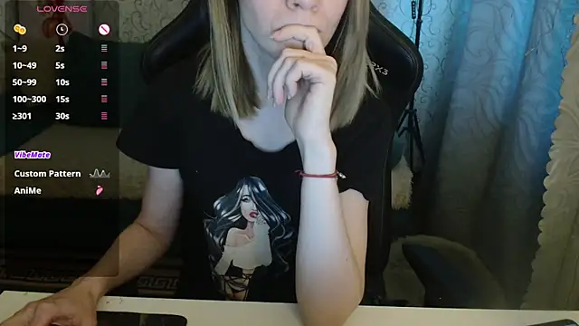 Snapshot of Ricky_Chadwick_ chatting on April 15, 2026, 4:11 pm Ricky Chadwick online show from April 15, 2026, 4:11 pm