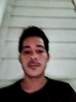 Gabriel leon33 online show from May 18, 2026, 6:40 am