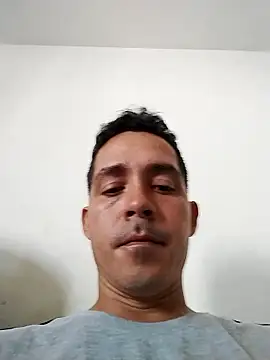 Gabriel leon33 online show from March 28, 2026, 9:05 pm