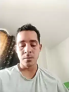 Gabriel leon33 online show from April 8, 2026, 6:53 pm