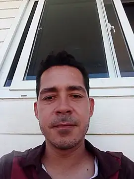 Gabriel leon33 online show from April 12, 2026, 7:50 pm