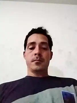 Gabriel leon33 online show from May 24, 2026, 6:30 pm