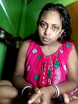 Snapshot of puja560 chatting on April 6, 2026, 1:12 am puja560 online show from April 6, 2026, 1:12 am