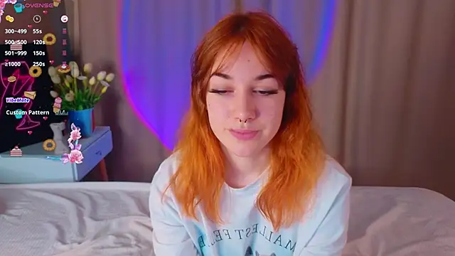 Snapshot of JoanReed chatting on March 31, 2026, 8:27 am JoanReed online show from March 31, 2026, 8:27 am