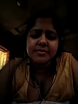 Snapshot of Aditi_sarkar chatting on April 15, 2026, 10:43 am Aditi sarkar online show from April 15, 2026, 10:43 am