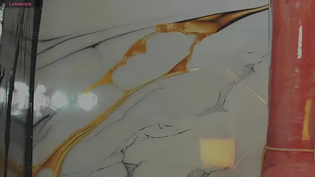 sophia vivass online show from April 30, 2026, 6:59 pm