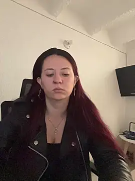 vitoria bell online show from April 14, 2026, 4:45 pm