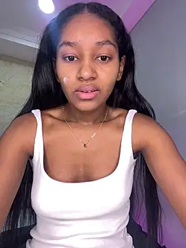 Snapshot of Angelicamayson chatting on May 18, 2026, 10:53 am Angelicamayson online show from May 18, 2026, 10:53 am