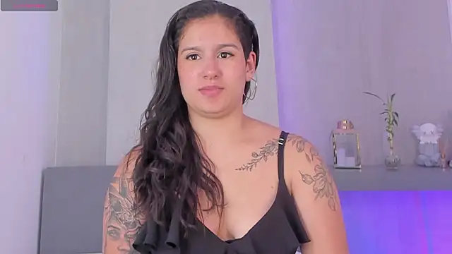 Snapshot of aurarosse_ chatting on March 26, 2026, 11:30 am aurarosse online show from March 26, 2026, 11:30 am