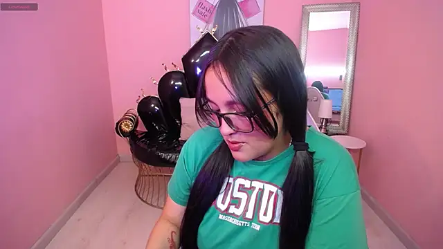 Snapshot of Celesstee_xx chatting on April 14, 2026, 2:00 pm Celesstee xx online show from April 14, 2026, 2:00 pm