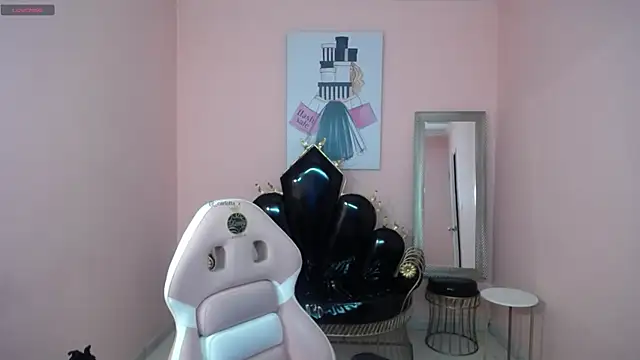 Snapshot of Celesstee_xx chatting on April 16, 2026, 1:01 pm Celesstee xx online show from April 16, 2026, 1:01 pm