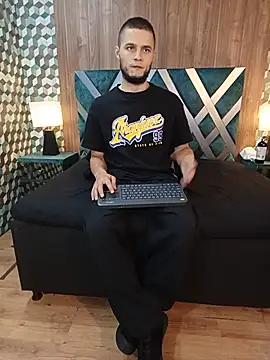 Joaho Fernandez online show from July 4, 2026, 11:20 pm
