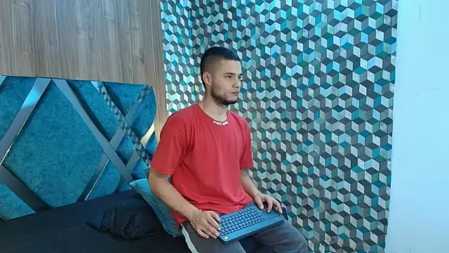 Joaho Fernandez online show from July 16, 2026, 6:27 pm