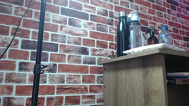 Miss Pecados online show from April 13, 2026, 7:40 pm