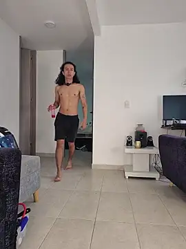 Stiven yb online show from April 15, 2026, 9:04 pm