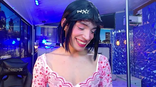 Snapshot of IsaacNovaa chatting on May 22, 2026, 7:45 pm IsaacNovaa online show from May 22, 2026, 7:45 pm