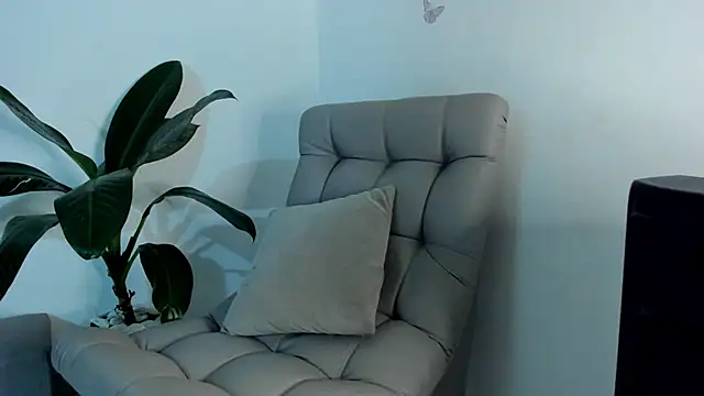 Snapshot of DakotaStills_ chatting on April 11, 2026, 10:41 am DakotaStills online show from April 11, 2026, 10:41 am