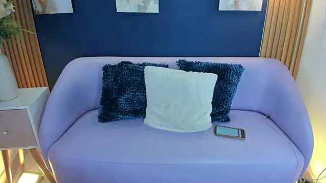 Snapshot of MiaGinger_ chatting on June 20, 2026, 8:25 pm MiaGinger online show from June 20, 2026, 8:25 pm