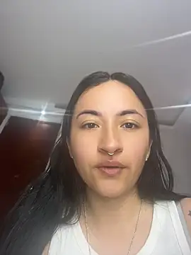 Snapshot of kimberly_peter chatting on May 6, 2026, 11:20 pm kimberly peter online show from May 6, 2026, 11:20 pm