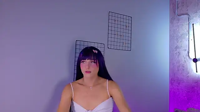 Mikavelvet08 online show from April 16, 2026, 9:39 pm