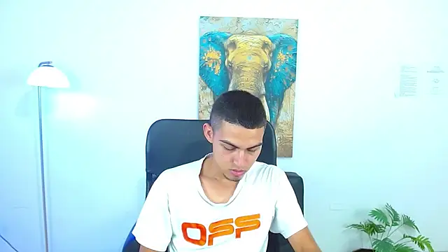 lucass 18 online show from April 13, 2026, 8:13 pm