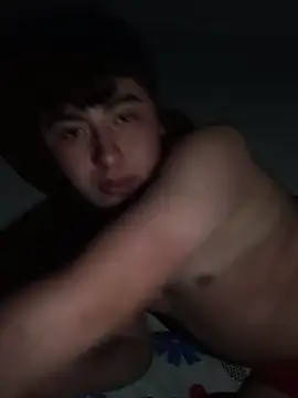 upssamuuu online show from April 15, 2026, 1:33 am