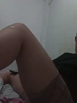 upssamuuu online show from April 10, 2026, 9:00 pm