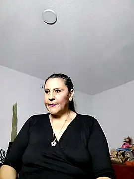 Merlyna Goldenss online show from April 9, 2026, 6:19 am