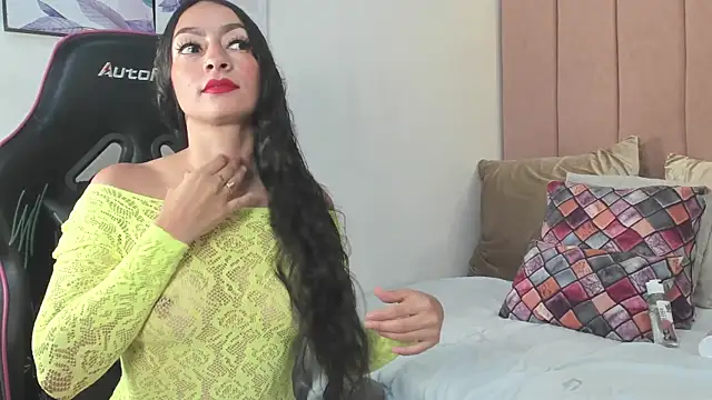Snapshot of natalia_vela chatting on July 14, 2026, 12:11 pm natalia vela online show from July 14, 2026, 12:11 pm