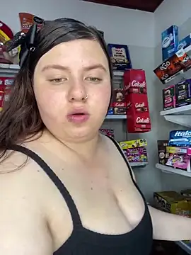 kitty  pinnk online show from April 4, 2026, 7:20 pm