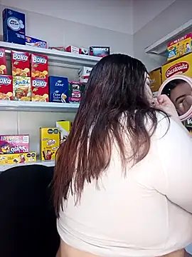 kitty  pinnk online show from March 30, 2026, 9:16 pm