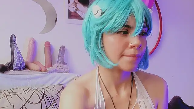 Snapshot of Nyxara- chatting on July 12, 2026, 6:09 pm Nyxara- online show from July 12, 2026, 6:09 pm