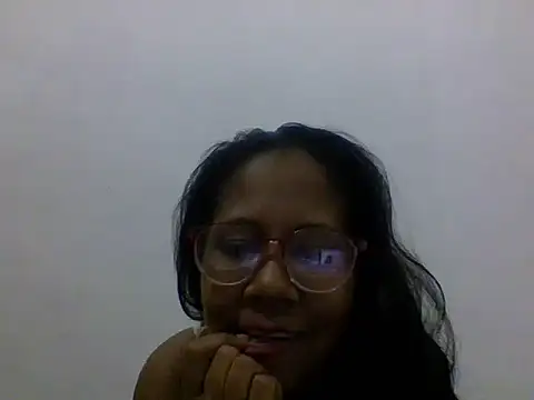 Karen La Flaca online show from April 21, 2026, 2:36 am