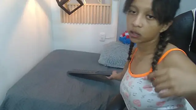 naty 18 online show from May 18, 2026, 9:19 pm