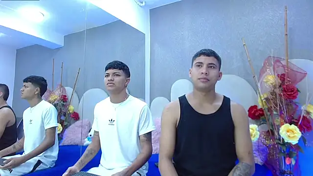 party duo playboy online show from April 15, 2026, 3:34 am