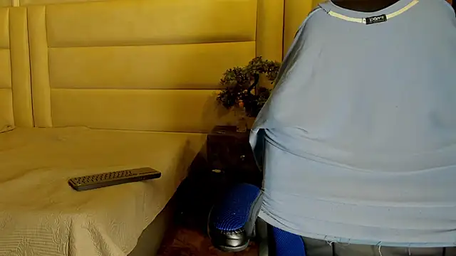 Dark lennox online show from April 15, 2026, 11:59 am