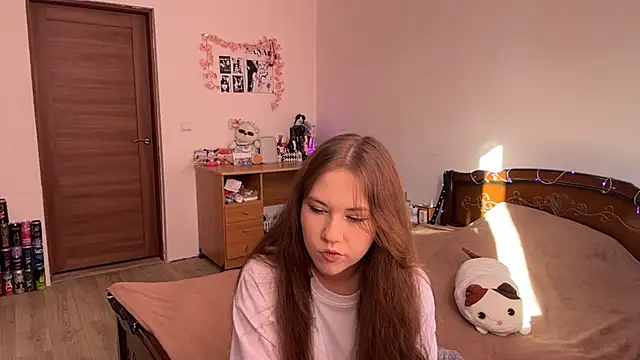 Snapshot of NyelleSpir chatting on May 16, 2026, 2:27 pm NyelleSpir online show from May 16, 2026, 2:27 pm
