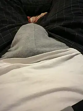 shyyyyy0 online show from April 14, 2026, 1:54 am