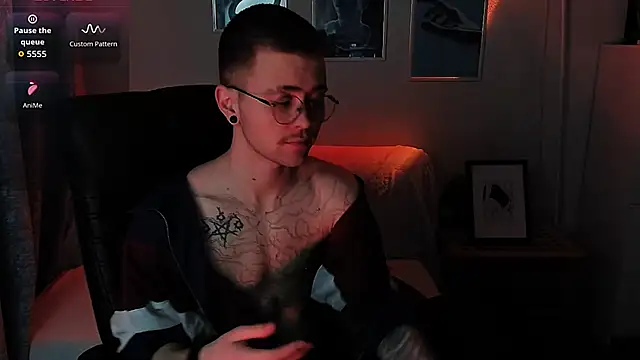 Thomas Norton online show from April 9, 2026, 8:37 pm