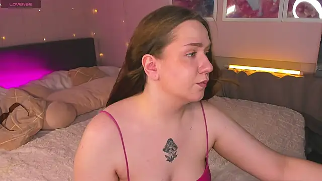 Lilit Sinful online show from April 16, 2026, 11:33 am