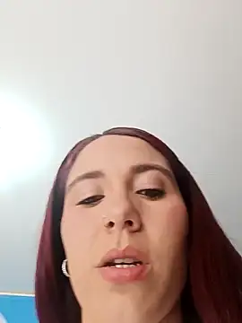 Snapshot of Dayan_White chatting on April 7, 2026, 6:32 pm Dayan White online show from April 7, 2026, 6:32 pm