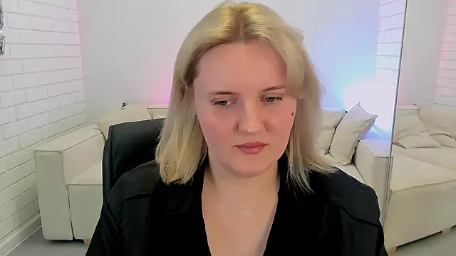 KathyBriggs online show from April 3, 2026, 5:36 am