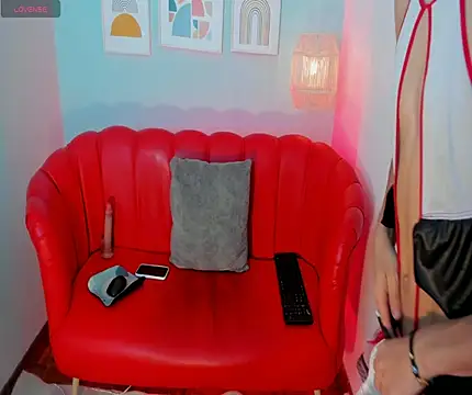 Snapshot of Jostyn_rous chatting on April 15, 2026, 12:42 pm Jostyn rous online show from April 15, 2026, 12:42 pm